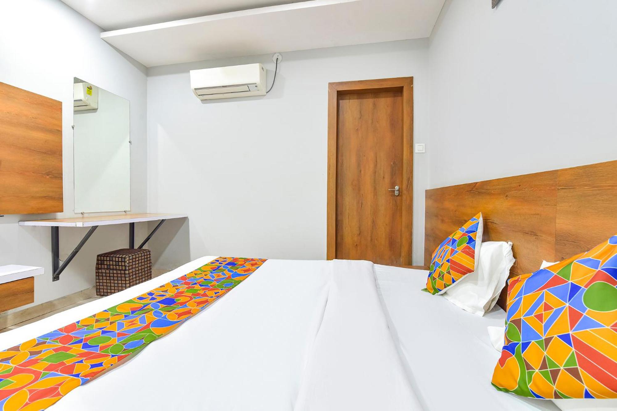 Fabhotel Raghumani Palace Ujjain Exterior foto